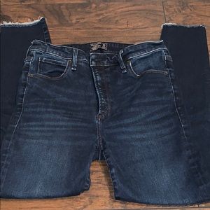 Raw hem high waisted skinny jeans